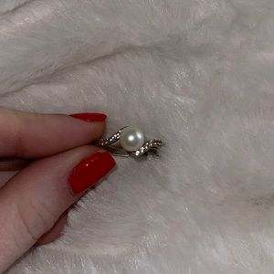 Pearl ring